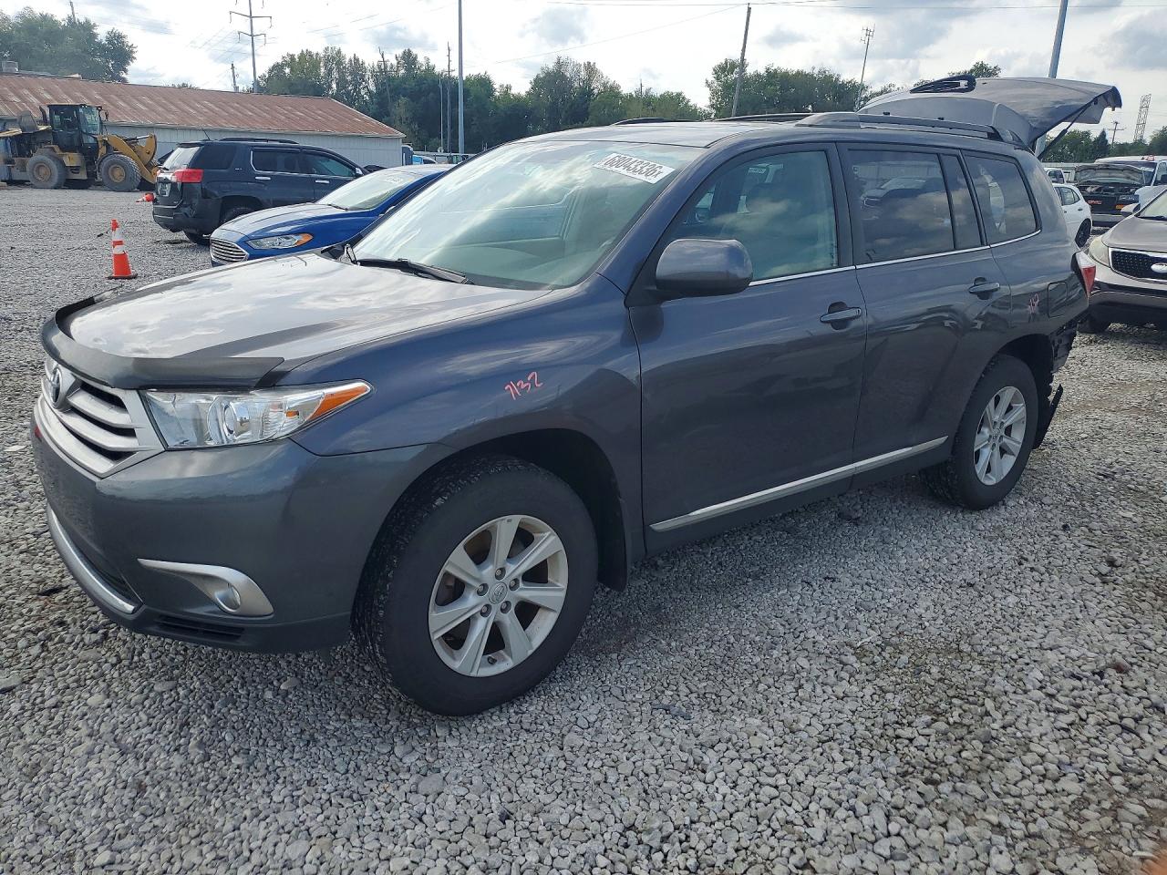 2012 TOYOTA HIGHLANDER Base/Hybrid — Front 3/4