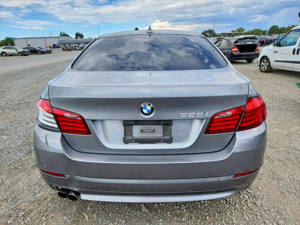 2012 BMW 528