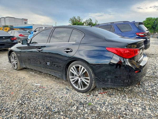 2016 INFINITI Q50