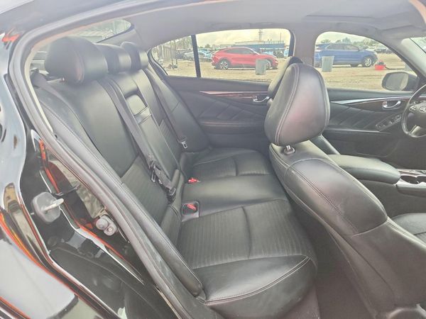 2016 INFINITI Q50