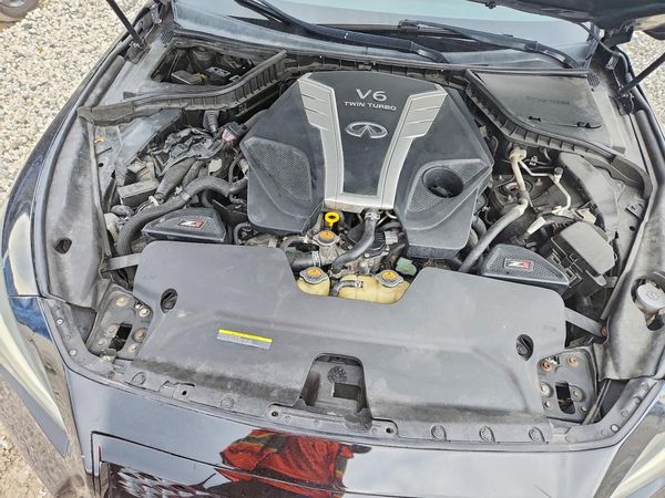 2016 INFINITI Q50