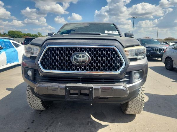 2018 TOYOTA TACOMA