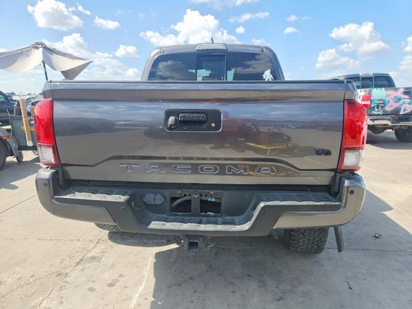 2018 TOYOTA TACOMA