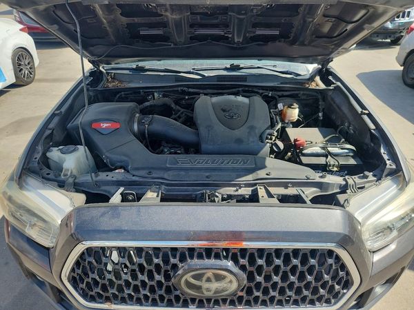 2018 TOYOTA TACOMA