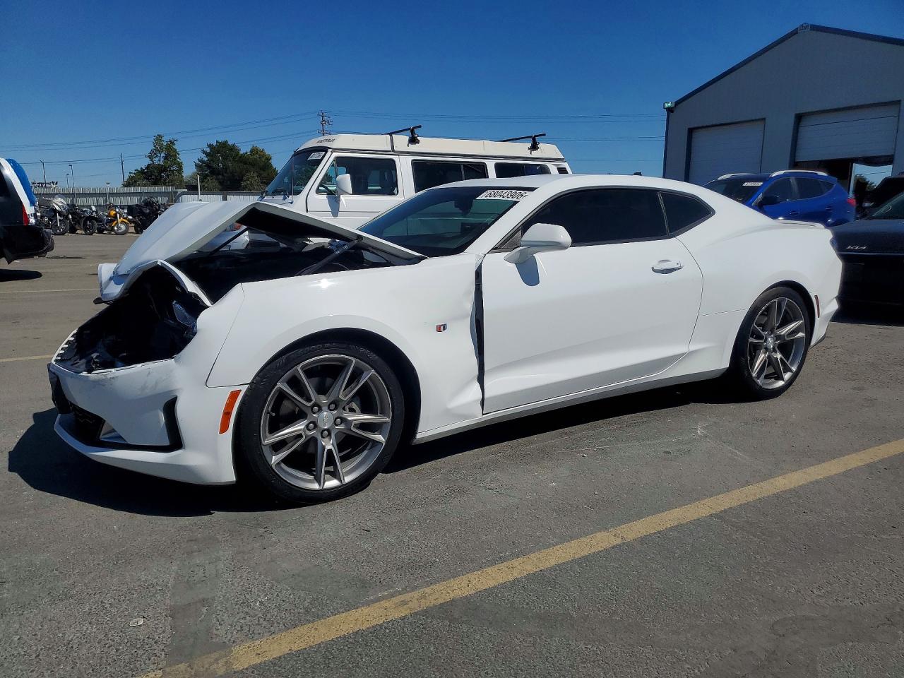 2019 CHEVROLET CAMARO 1LS/1LT — Front 3/4