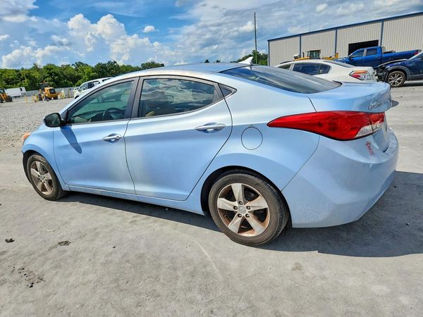 2013 HYUNDAI ELANTRA