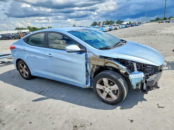 2013 HYUNDAI ELANTRA