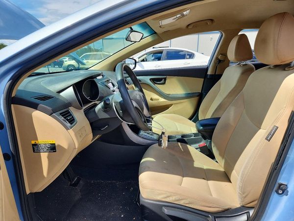 2013 HYUNDAI ELANTRA