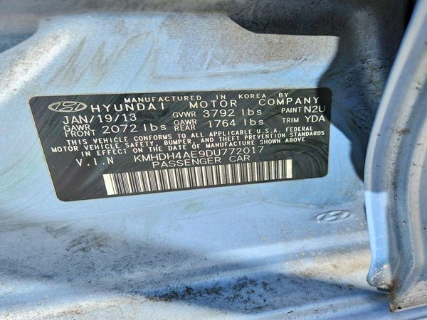 2013 HYUNDAI ELANTRA