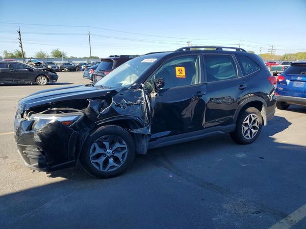 2023 SUBARU FORESTER