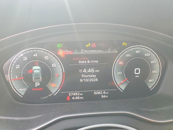 2022 AUDI Q5 S Line quattro Prestige
