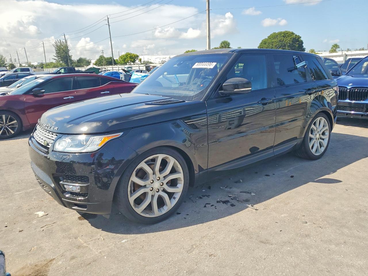 2016 LAND ROVER RANGEROVER SE — Front 3/4