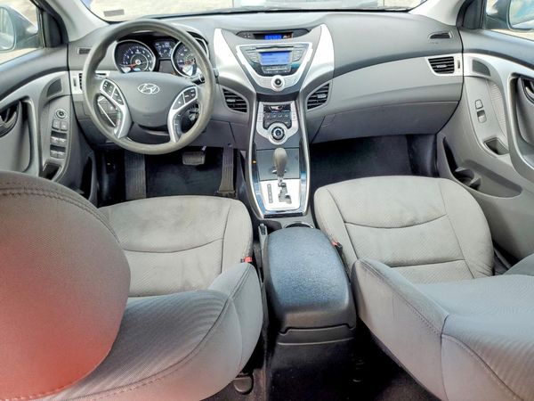 2012 HYUNDAI ELANTRA GLS(Middle grade)