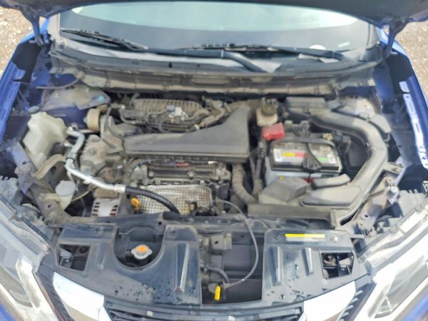 2019 NISSAN ROGUE — Engine bay