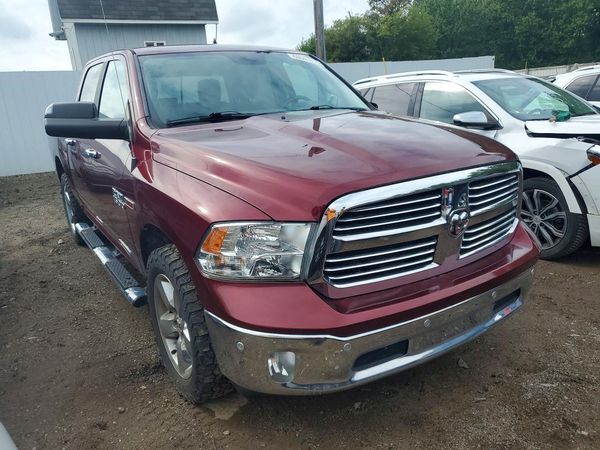 2017 RAM 1500 SLT