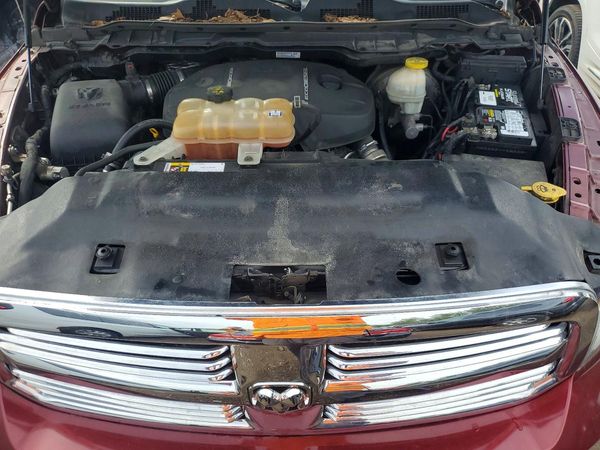 2017 RAM 1500 SLT