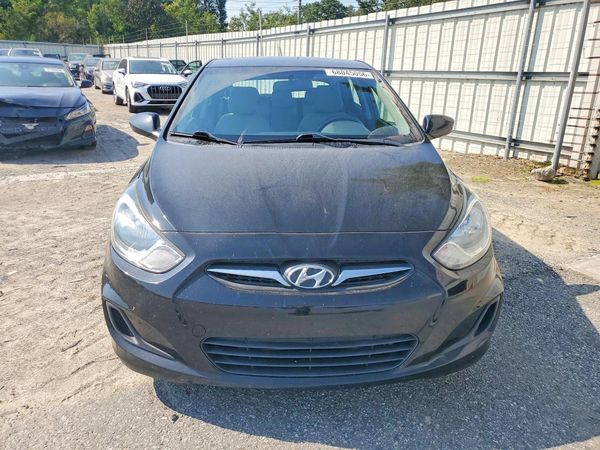 2013 HYUNDAI ACCENT GLS, GS