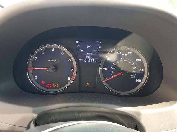2013 HYUNDAI ACCENT GLS, GS