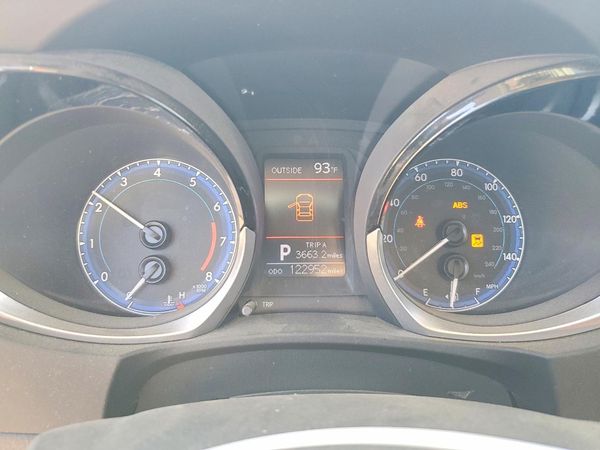 2014 TOYOTA COROLLA L/LE