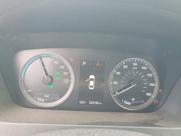 2017 HYUNDAI SONATA SE