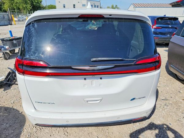 2022 CHRYSLER PACIFICA Touring L — DIRR