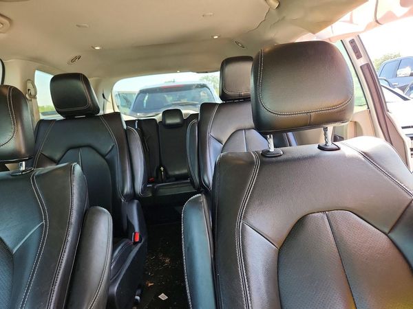 2022 CHRYSLER PACIFICA Touring L — SUVN