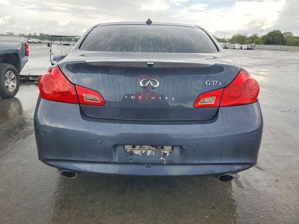 2013 INFINITI G37