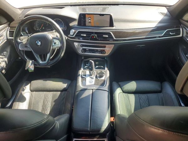 2017 BMW 750 xDrive