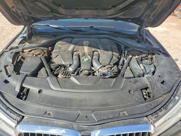 2017 BMW 750 xDrive