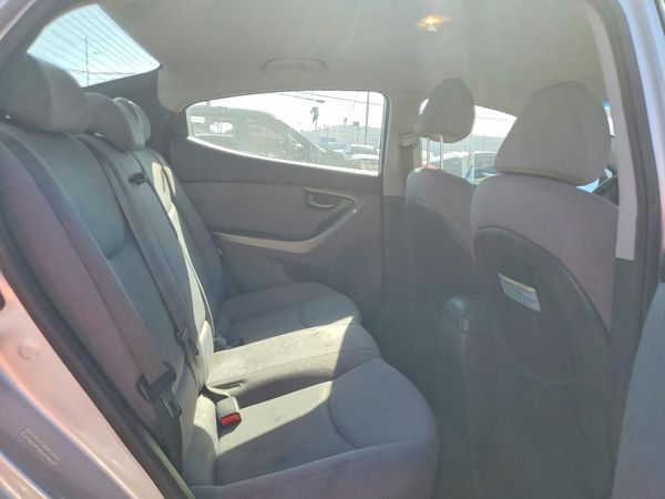 2013 HYUNDAI ELANTRA