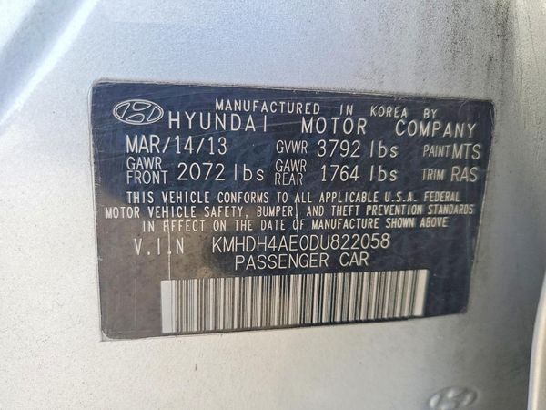 2013 HYUNDAI ELANTRA