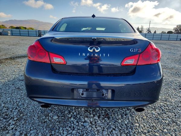 2012 INFINITI G37