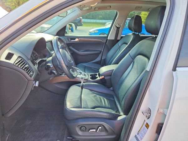 2017 AUDI Q5 quattro Premium