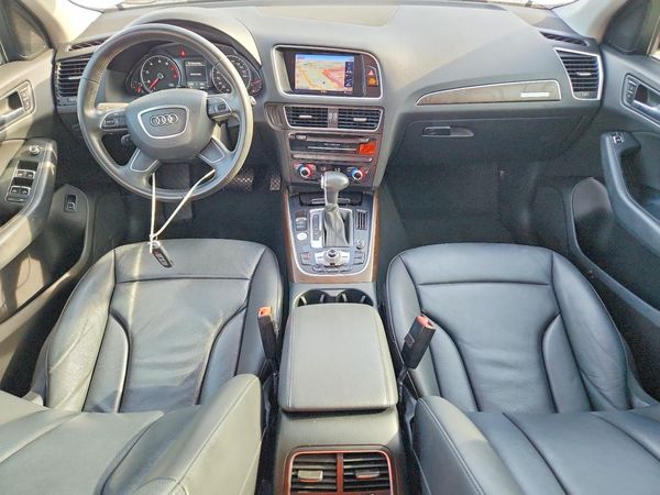 2017 AUDI Q5 quattro Premium