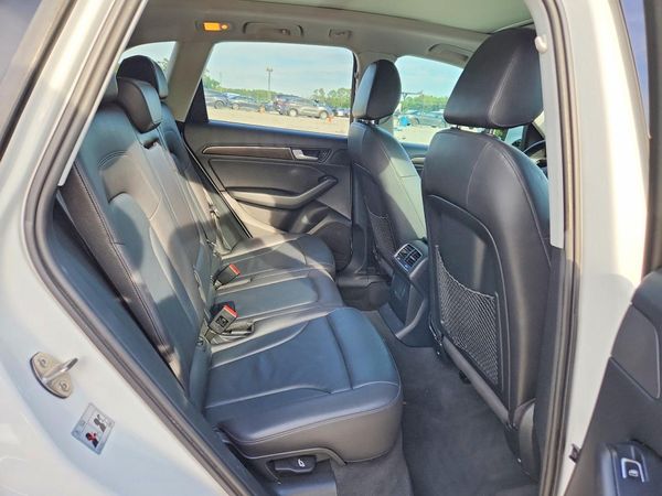 2017 AUDI Q5 quattro Premium