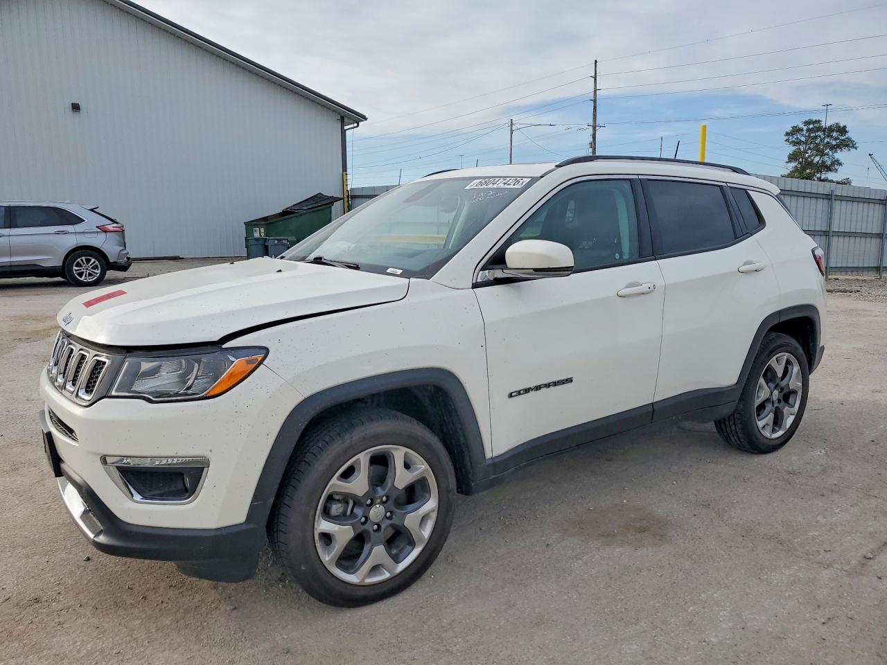 2019 JEEP COMPASS Limited — Front 3/4