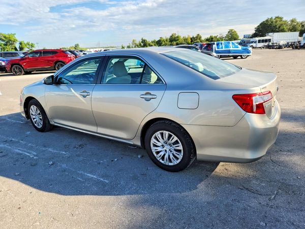 2013 TOYOTA CAMRY
