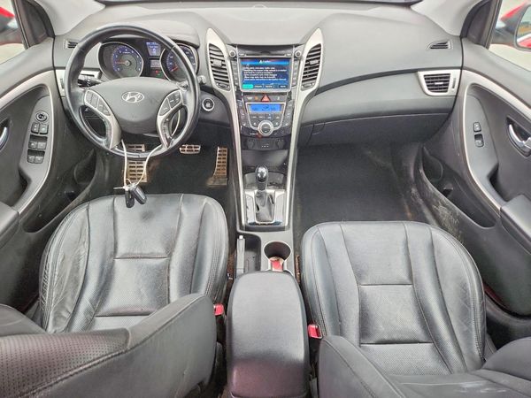 2013 HYUNDAI ELANTRA