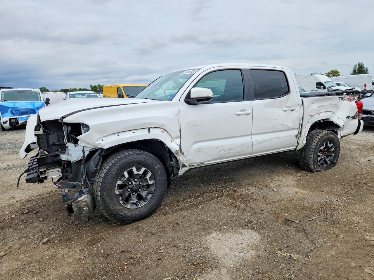 2016 TOYOTA TACOMA