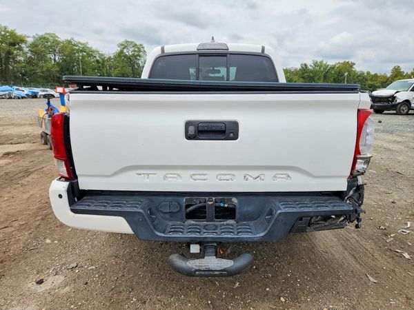 2016 TOYOTA TACOMA
