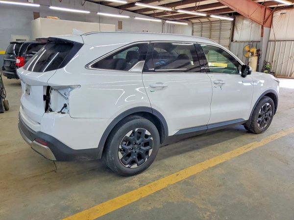 2024 KIA SORENTO
