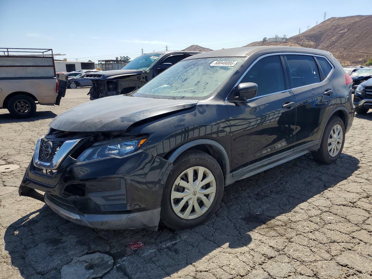 2019 NISSAN ROGUE — Front 3/4