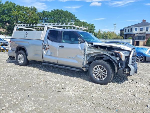 2022 TOYOTA TUNDRA