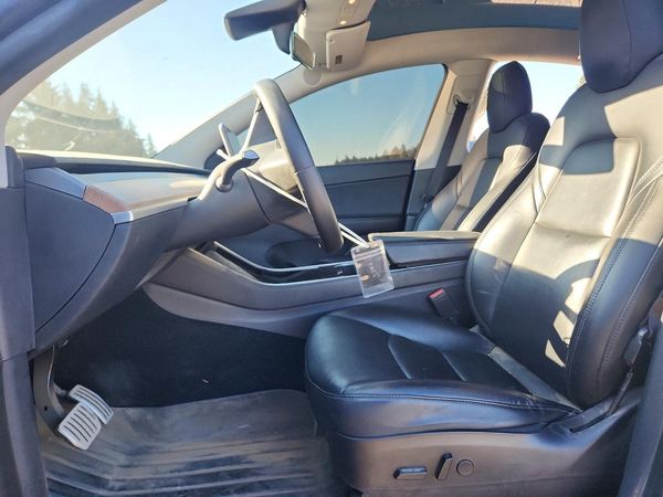 2020 TESLA MODEL Y