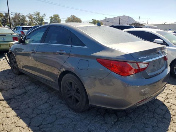2013 HYUNDAI SONATA GLS/ GLS Popular
