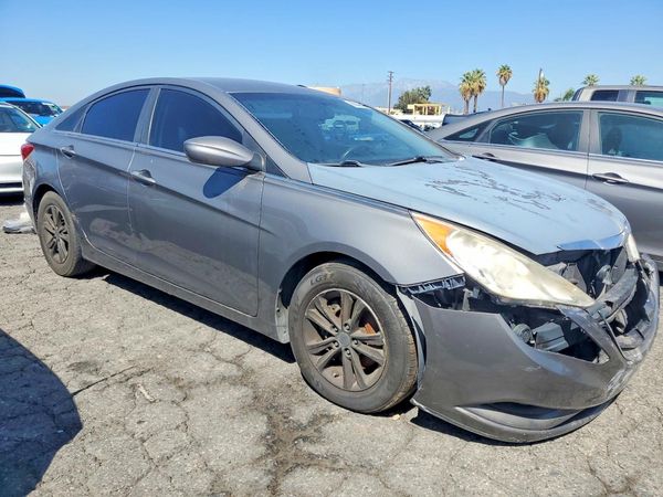 2013 HYUNDAI SONATA GLS/ GLS Popular