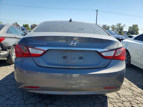 2013 HYUNDAI SONATA GLS/ GLS Popular