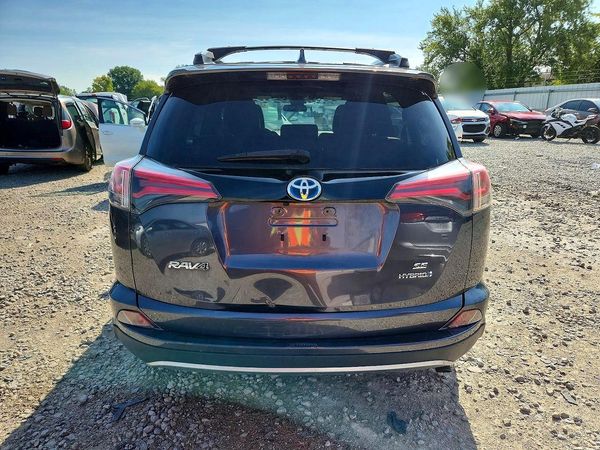 2017 TOYOTA RAV4 SE Hybrid