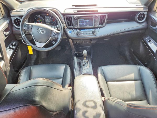 2017 TOYOTA RAV4 SE Hybrid