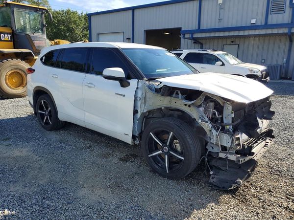 2020 TOYOTA HIGHLANDER